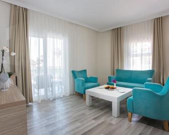 Tekbir Alanya Resort - Türkler - 客厅