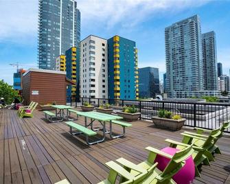 Belltown Heart 1br, Air Conditioner, Free Parking, Next To Space Needle - 西雅图 - 阳台