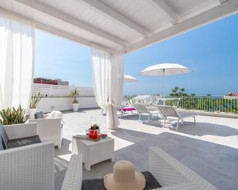 Sunset Terrace Mazara - 马扎拉-德尔瓦洛 - 阳台