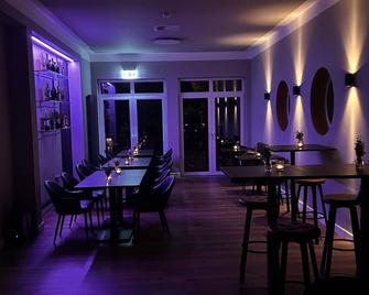 Pension und Location Cham - 梅尔布施 - 餐馆