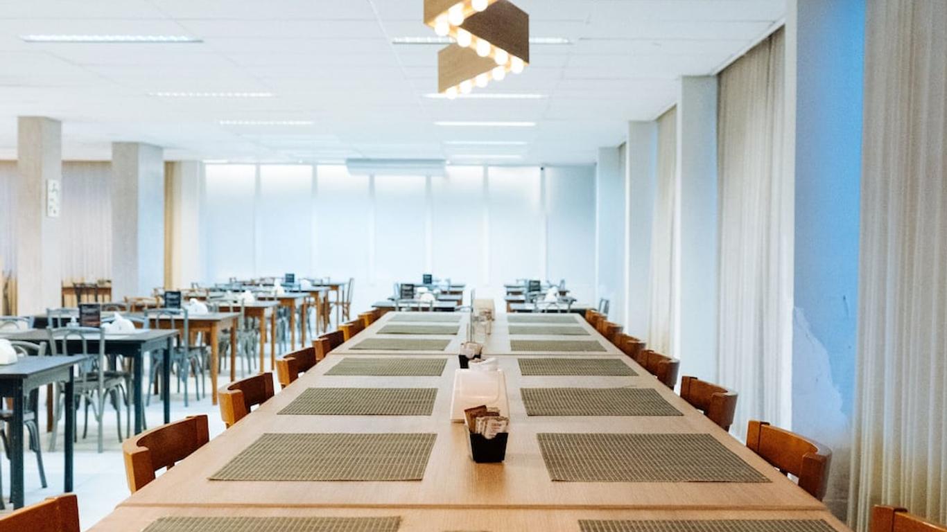 克里斯酒店