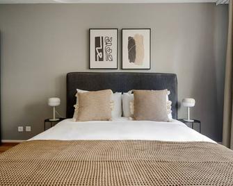 Sweet Wiedikon 2BR w/ Shared W/D, nr Public Transport, by Blueground - 苏黎世 - 睡房