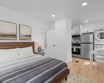 Shadyside, Central !2 Bright and Stylish Studio with Free Parking - 匹兹堡 - 睡房
