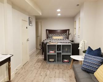 1Bd/1Bth w/kitchenette, 1 mile to Space Needle, 75 walk score, free parking - 西雅图 - 睡房
