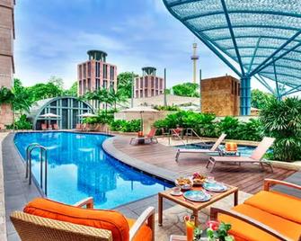 新加坡名胜世界迈克尔酒店 - 新加坡 - 游泳池