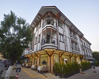 贝亚兹科纳克酒店 - 赛尔 - 建筑