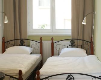 Pit Stop Hostel - 波兹南 - 睡房
