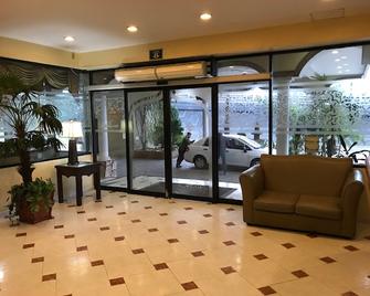 皇冠嘉逸坦皮科酒店 - 坦皮科 - 酒店入口