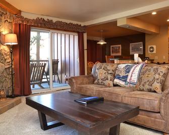 Park Place by Ski Village Resorts - 布雷肯里奇 - 客厅