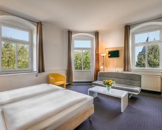 Hotel am Bonhöfferplatz - 德累斯顿 - 睡房