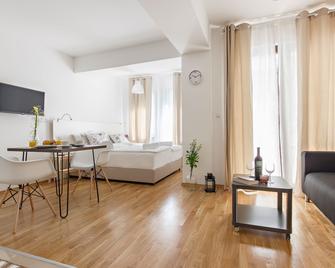 Moodeight Apartments - 斯科普里 - 客厅