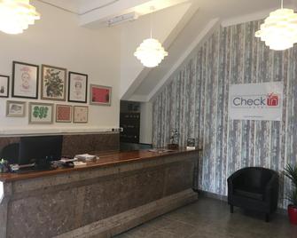 Check In Hotel - 安托法加斯塔 - 柜台
