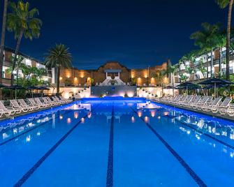 圣尼古拉斯赌场酒店 - 恩塞纳达 - 游泳池