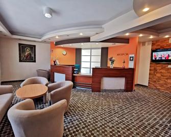 Elita Hotel & Restauracja - 伊沃尼奇-兹德鲁伊 - 大厅
