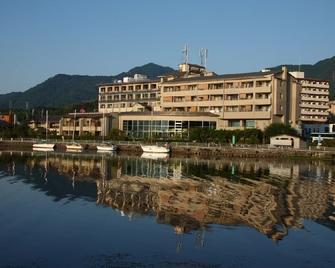 琵琶湖花街道旅馆 - 大津市 - 建筑