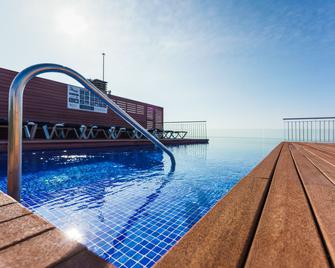 卡塔洛尼亚酒店 - 卡里拉 - 游泳池