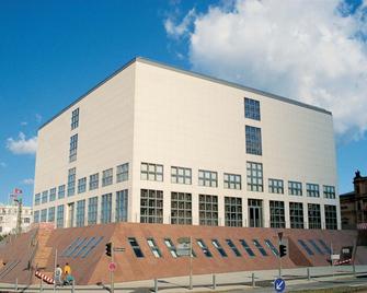 鲁门霍普巴霍夫酒店 - 汉堡 - 建筑