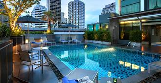 瑞士公园酒店 - 曼谷 - 游泳池