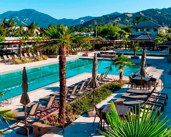 Calistoga Spa Hot Springs - 卡利斯托加 - 游泳池