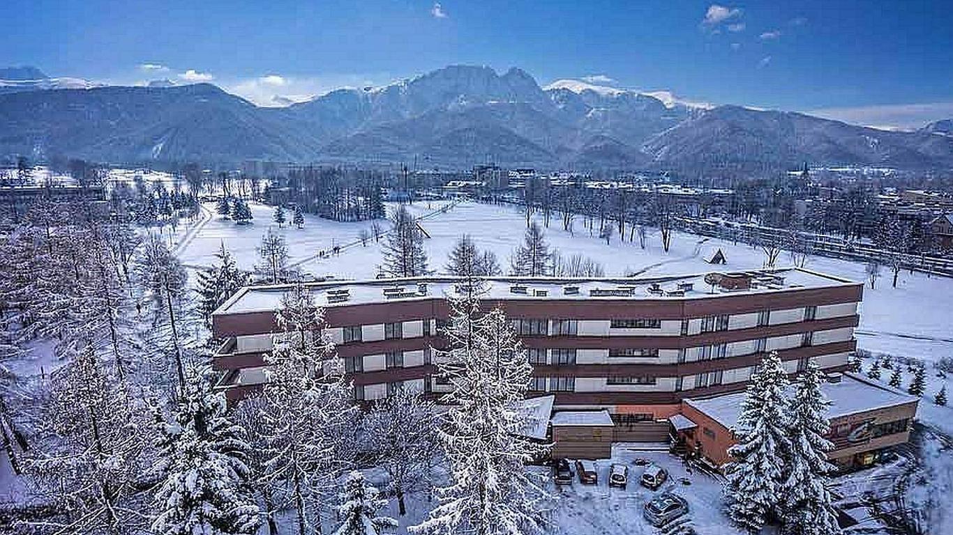 伊洛丝酒店