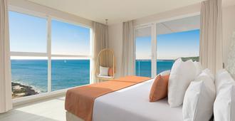 伊微沙阿玛瑞海滩酒店 - 仅供成人入住 - 圣安东尼奥 - 睡房