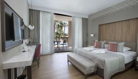 拉拉成名公寓酒店及Spa - 安塔利亚 - 睡房