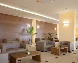 Ilion Beach Hotel - 普莱塔尼亚斯 - 大厅