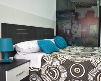 Bed&breakfast 10 Girona - 赫罗纳 - 睡房