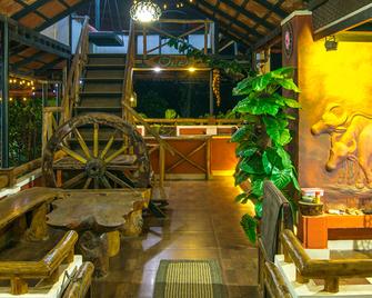 Olives The Boutique Resort - Kalpetta - 大厅