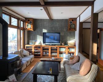 Kee Lodge Hakuba Echoland - 白马村 - 客厅