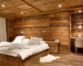 Hostellerie du Pas de L'Ours Relais et Chateaux - 克朗-蒙大拿 - 睡房
