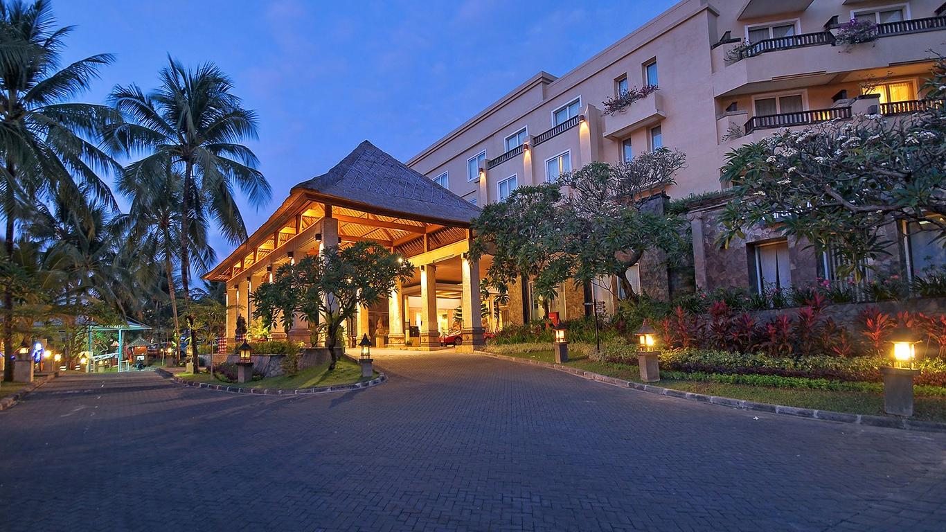 巴厘岛库塔天堂酒店