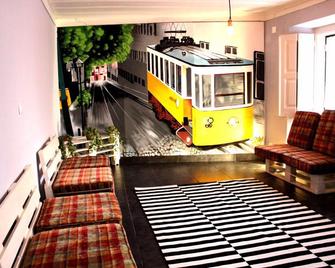Belém Guest House - 里斯本 - 客厅