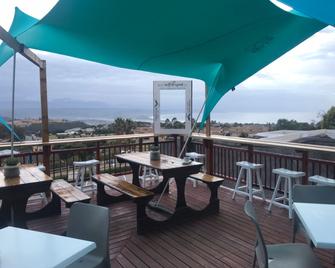 鲸之歌 Spa 酒店 - 普利登堡湾 - 露台