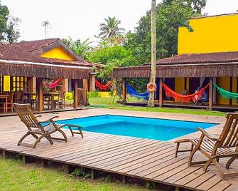 Hostel Da Vila Ilhabela - 伊利亚贝拉 - 游泳池